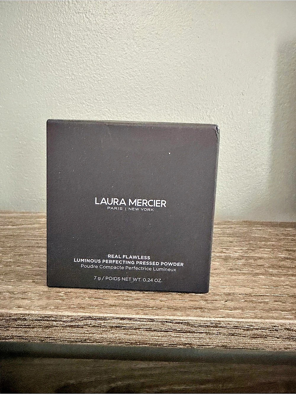 Laura Mercier Real Flawless Luminous Perfecting Pressed Powder - Translucent